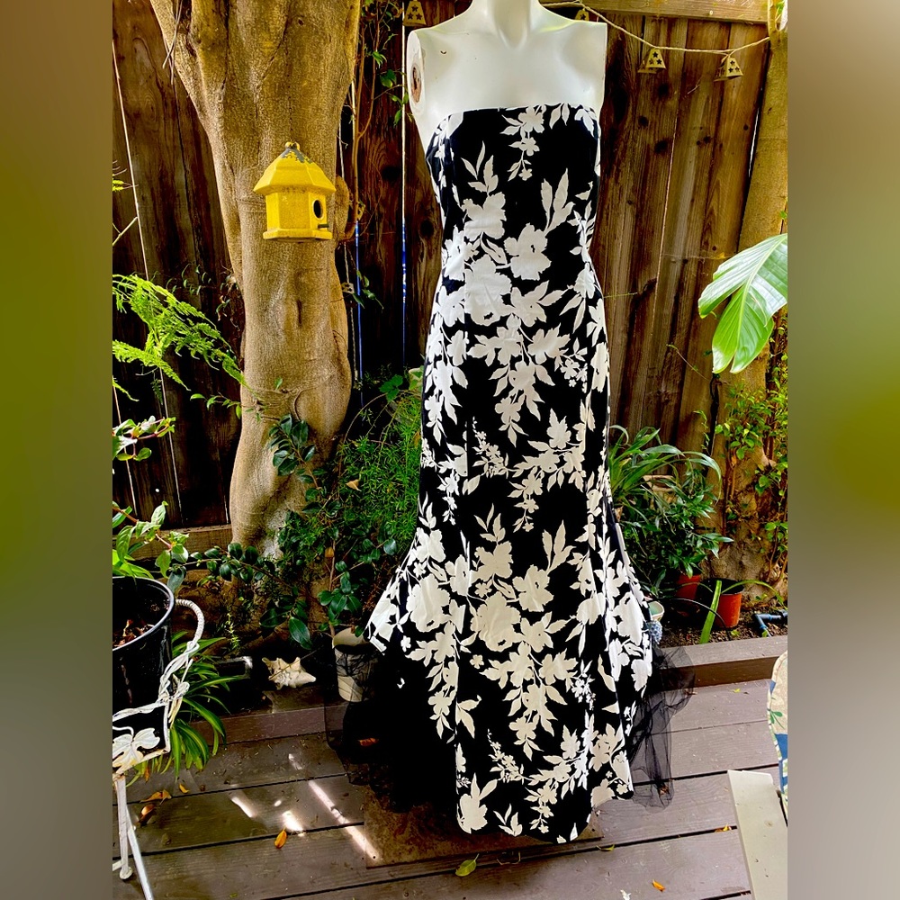 Vintage Jessica McClintock strapless formal dress maxi evening gown black white
